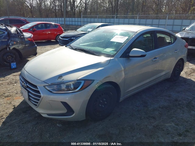 Hyundai ELANTRA SE 2017 5NPD74LF8HH141272 Image 2