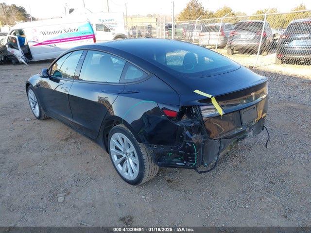 2021 TESLA MODEL 3 5YJ3E1EA5MF027577 Photo 2