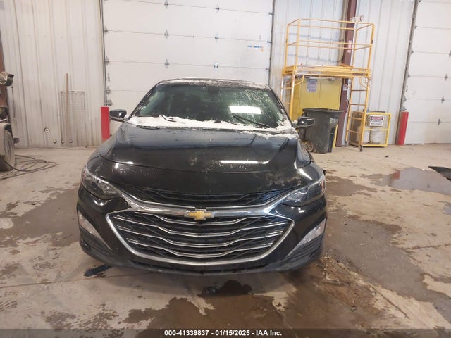 1G1ZD5STXLF043268 Chevrolet Malibu Fwd Lt