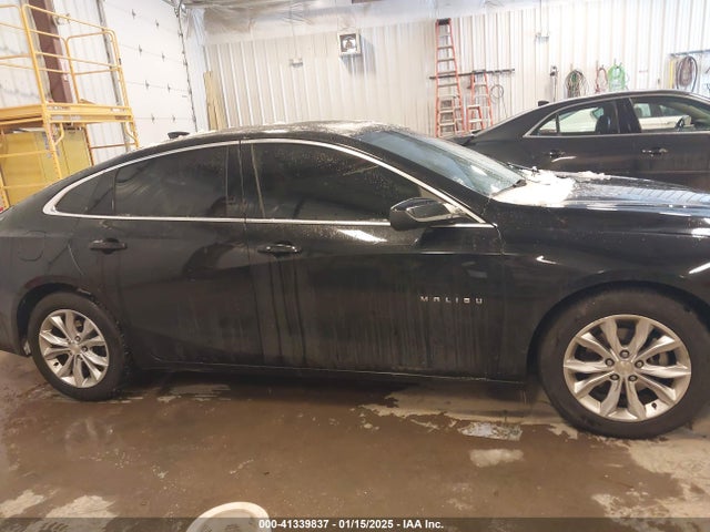1G1ZD5STXLF043268 Chevrolet Malibu Fwd Lt
