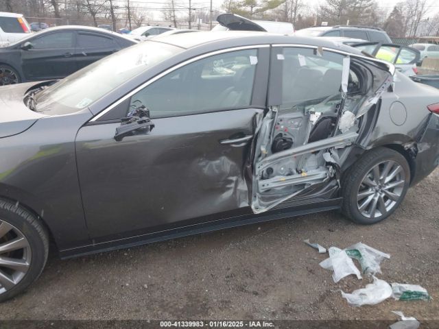 3MZBPABM2PM354066 Mazda Mazda3 2.5 S Select