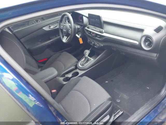 3KPF24AD6NE428098 KIA Forte Lxs