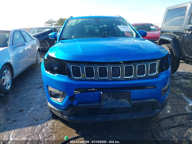 Jeep Compass Latitude 4x4 2018 3C4NJDBB1JT152897 Image 12