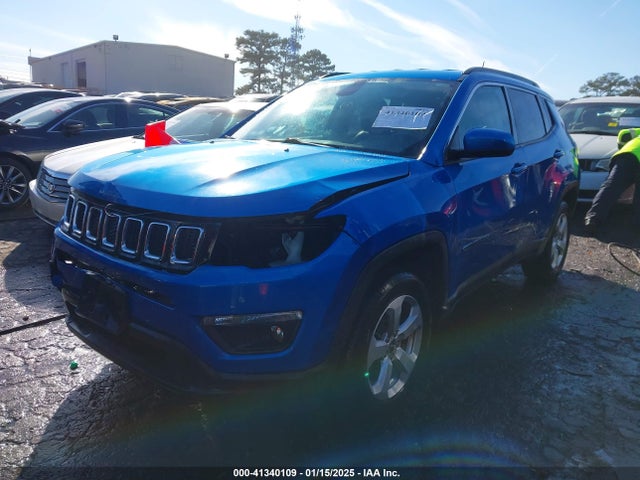 Jeep Compass Latitude 4x4 2018 3C4NJDBB1JT152897 Image 2