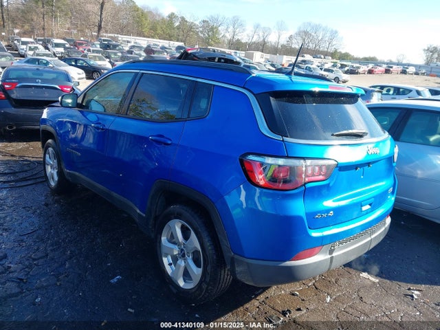 Jeep Compass Latitude 4x4 2018 3C4NJDBB1JT152897 Image 3