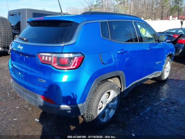 Jeep Compass Latitude 4x4 2018 3C4NJDBB1JT152897 Image 4
