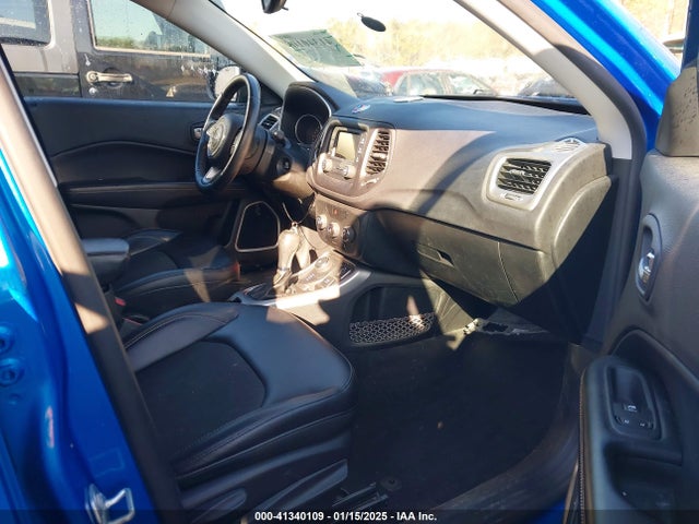 Jeep Compass Latitude 4x4 2018 3C4NJDBB1JT152897 Image 5