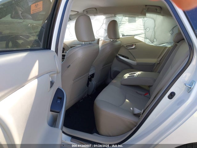 Toyota Prius Five 2015 JTDKN3DU8F0465885 Image 8