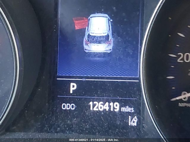 JTNKHMBX6K1027943 Toyota C-HR XLE