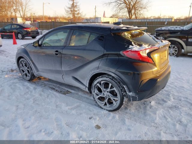 JTNKHMBX6K1027943 Toyota C-HR XLE