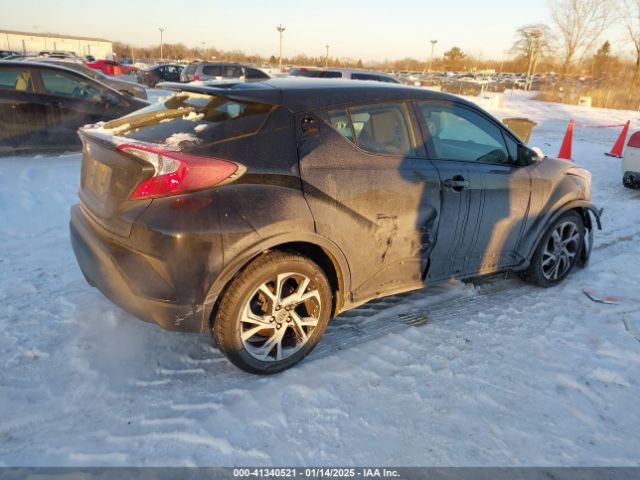 JTNKHMBX6K1027943 Toyota C-HR XLE