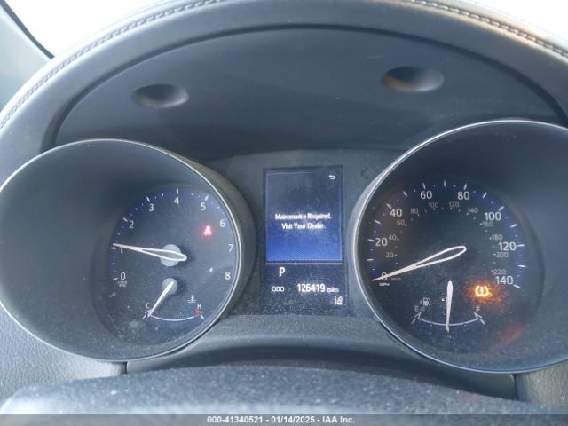 JTNKHMBX6K1027943 Toyota C-HR XLE