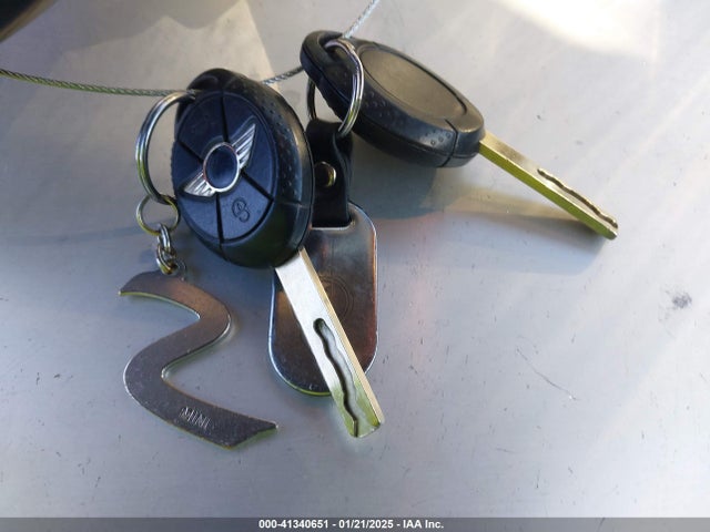 2005 MINI COOPER S WMWRH33405TF80405 Photo 10