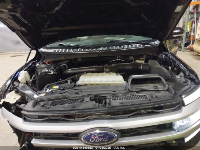 1FMJU1JT0NEA48370 Ford Expedition Xlt