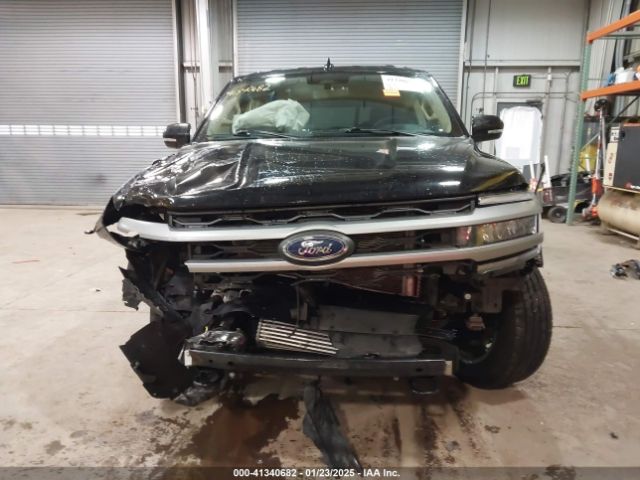1FMJU1JT0NEA48370 Ford Expedition Xlt