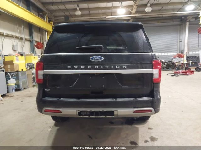 1FMJU1JT0NEA48370 Ford Expedition Xlt