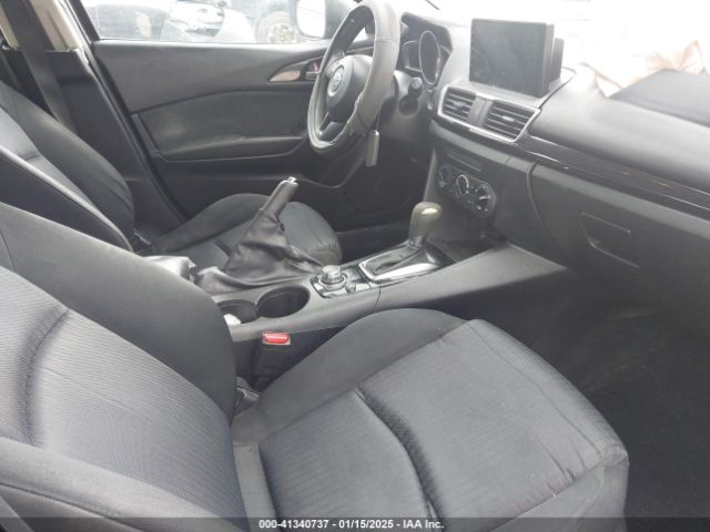 3MZBM1U77FM229529 Mazda Mazda3 I Sport