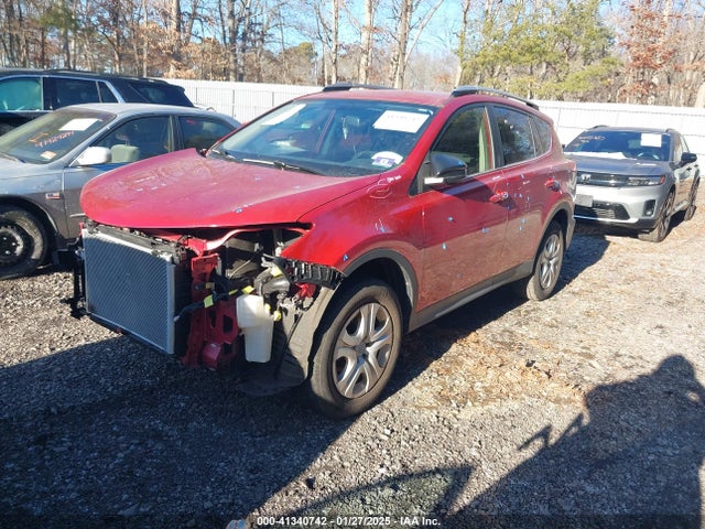 Toyota RAV4 LE 2015 JTMBFREV0FJ027041 Image 2