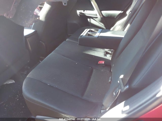 Toyota RAV4 LE 2015 JTMBFREV0FJ027041 Image 8