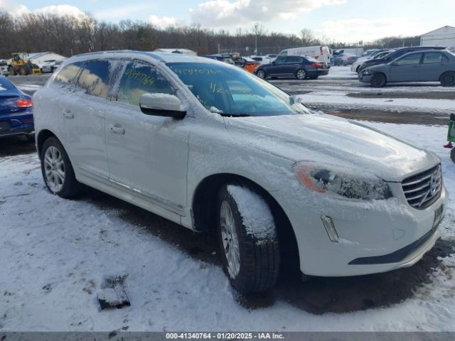 2015 VOLVO XC60 YV4612RKXF2757103