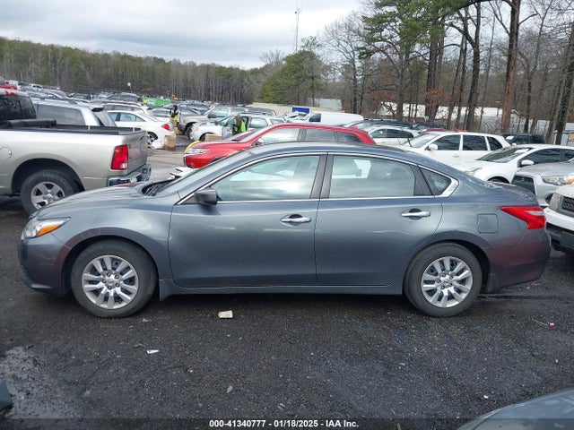 Nissan Altima 2.5 S 2017 1N4AL3AP8HC295728 Image 14