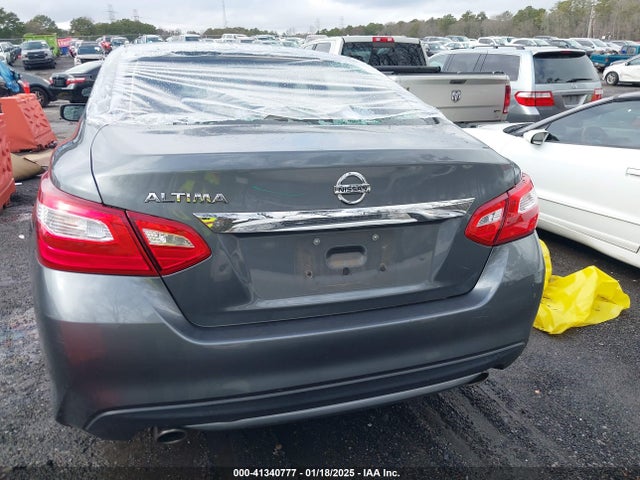 Nissan Altima 2.5 S 2017 1N4AL3AP8HC295728 Image 16