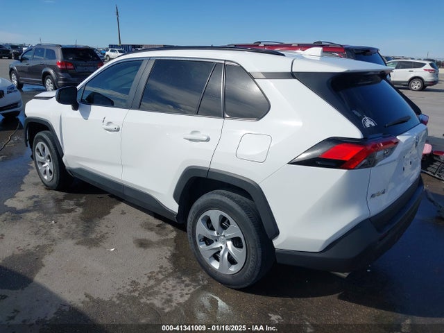 Toyota RAV4 LE 2020 2T3H1RFV0LW087521 Image 3