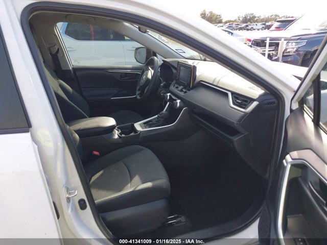 Toyota RAV4 LE 2020 2T3H1RFV0LW087521 Image 5