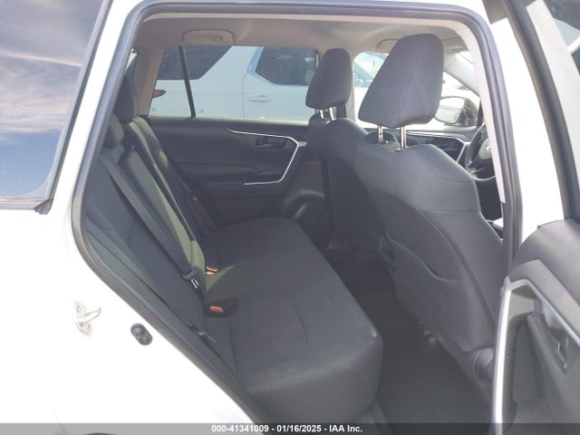 Toyota RAV4 LE 2020 2T3H1RFV0LW087521 Image 8