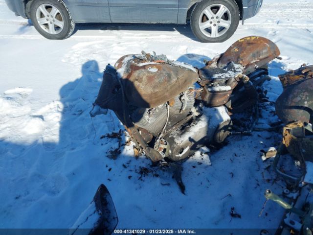 2010 HARLEY-DAVIDSON FXDWG 1HD1GP415AC331019 Photo 1