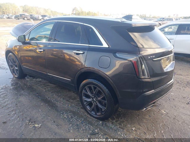 2018 CADILLAC XT5 1GYKNERS6JZ208094 Photo 2