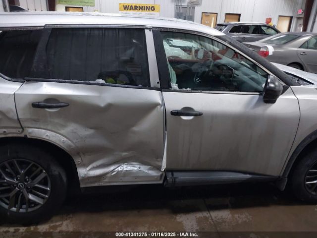 5N1BT3AB1RC759930 Nissan Rogue S Intelligent Awd