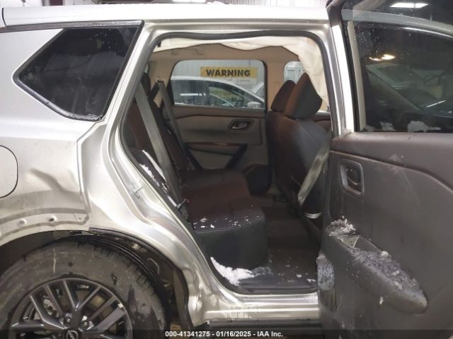 5N1BT3AB1RC759930 Nissan Rogue S Intelligent Awd