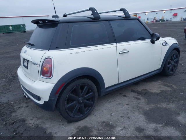 2010 MINI COOPER S WMWMF7C54ATX42401 Photo 3