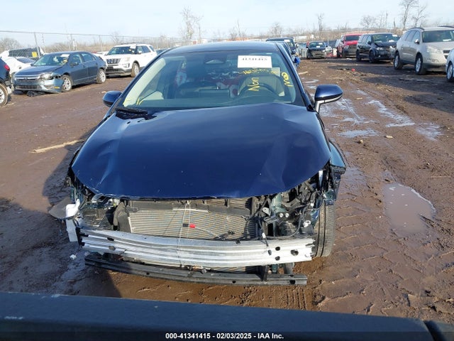 Toyota COROLLA LE 2023 JTDB4MEEXPJ004148 Image 13