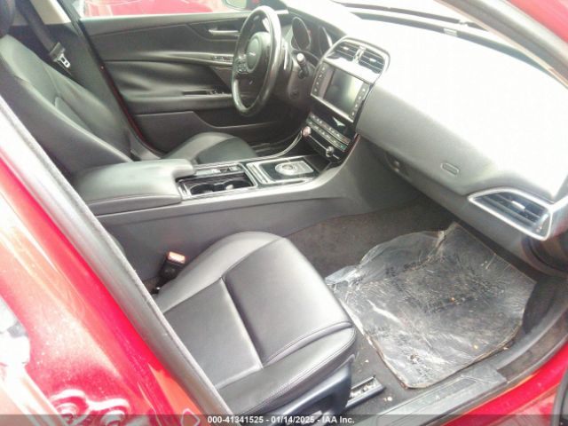 SAJAD4FN3JCP24916 Jaguar XE