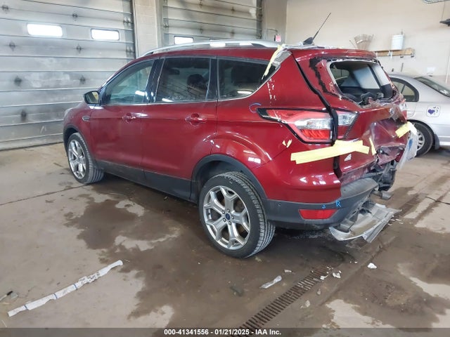 1FMCU9J93JUB69051 Ford Escape Titanium