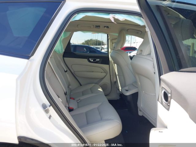 YV4L12DW1P1335807 Volvo Xc60 B5 Plus Dark Theme