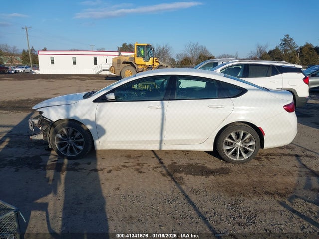 Chrysler 200 S 2015 1C3CCCDG2FN522853 Image 15