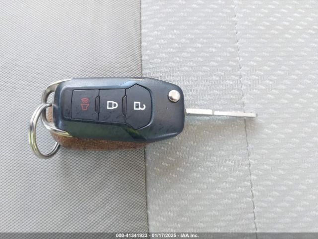 MAJ6P1SLXJC174537 Ford ECOSPORT S