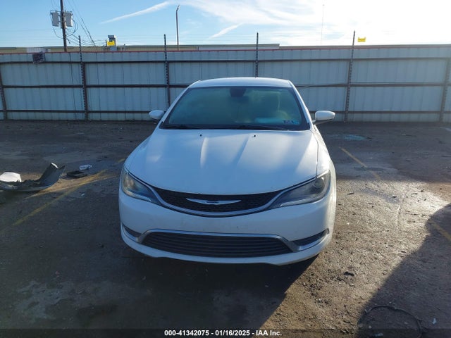 Chrysler 200 Limited 2015 1C3CCCAB7FN594138 Image 11
