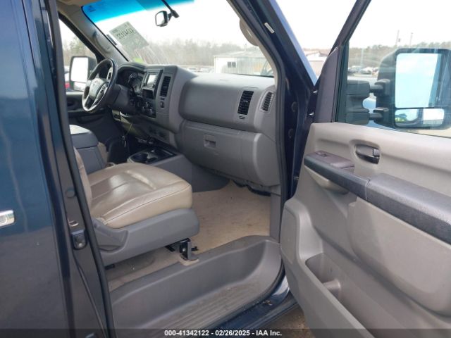 5BZAF0AA1GN851781 Nissan Nv Passenger Nv3500 Hd Sl V8