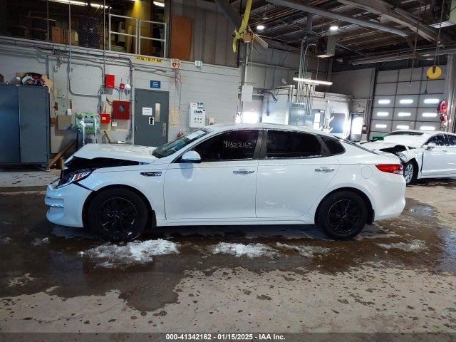 KIA Optima Lx 2016 KNAGT4L31G5073195 Image 14