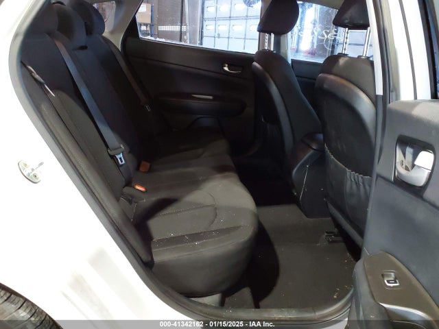 KNAGT4L31G5073195 KIA Optima Lx