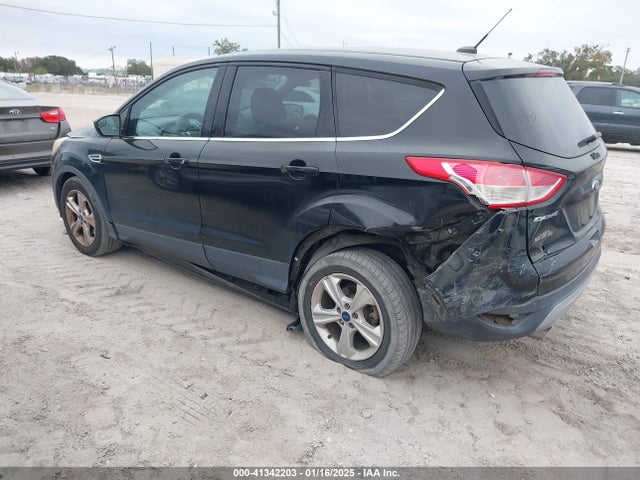 1FMCU0GX5GUB03997 Ford ESCAPE SE