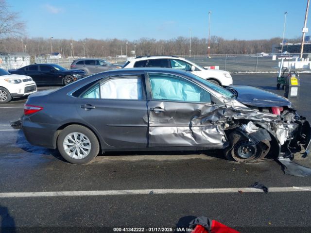 4T1BD1FK7HU213474 Toyota Camry Hybrid Le