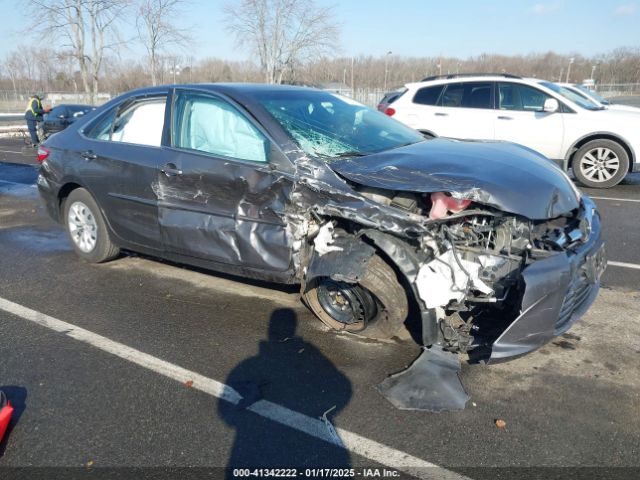 4T1BD1FK7HU213474 Toyota Camry Hybrid Le
