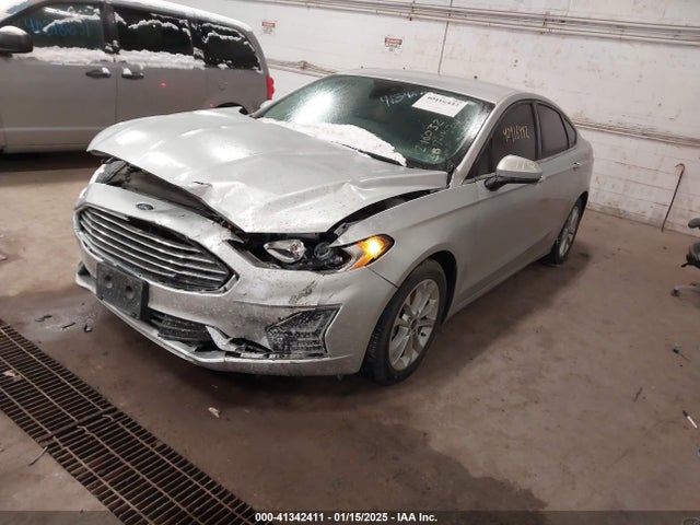 Ford FUSION SE 2019 3FA6P0HD0KR103845 Image 2