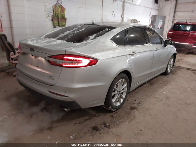 Ford FUSION SE 2019 3FA6P0HD0KR103845 Image 4