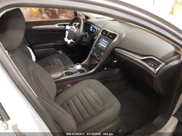 Ford FUSION SE 2019 3FA6P0HD0KR103845 Image 5